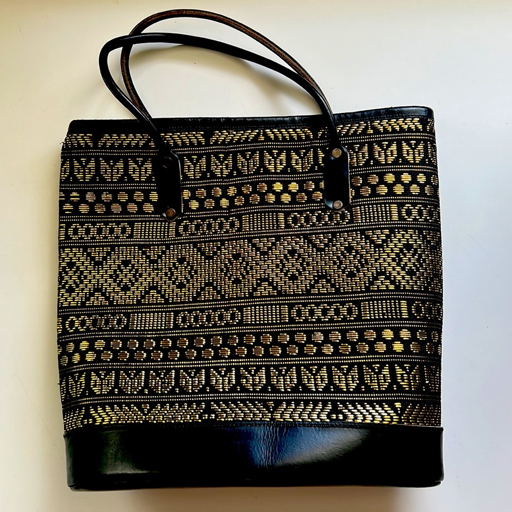 Vintage metallic gold and black leather purse - Picture 2 of 7